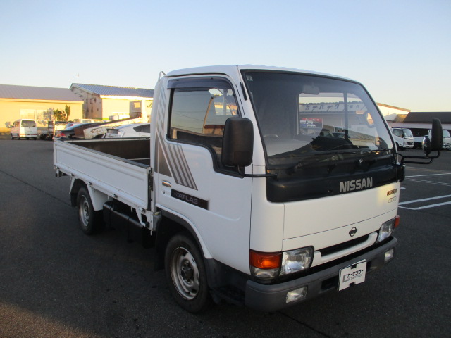  ���Y �^ ��׽��4�v�c 